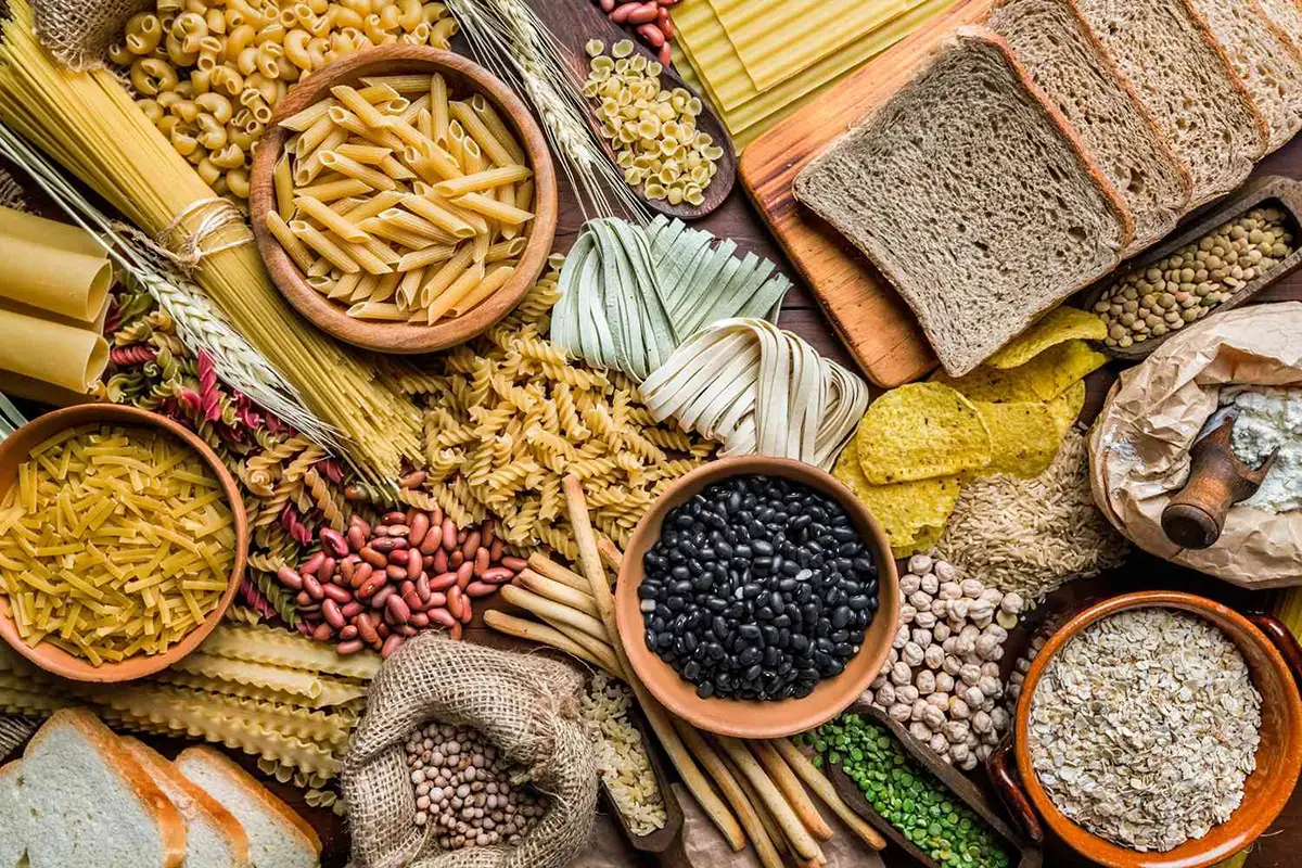 غذاهای مختلف که کربوهیدرات بالایی دارند